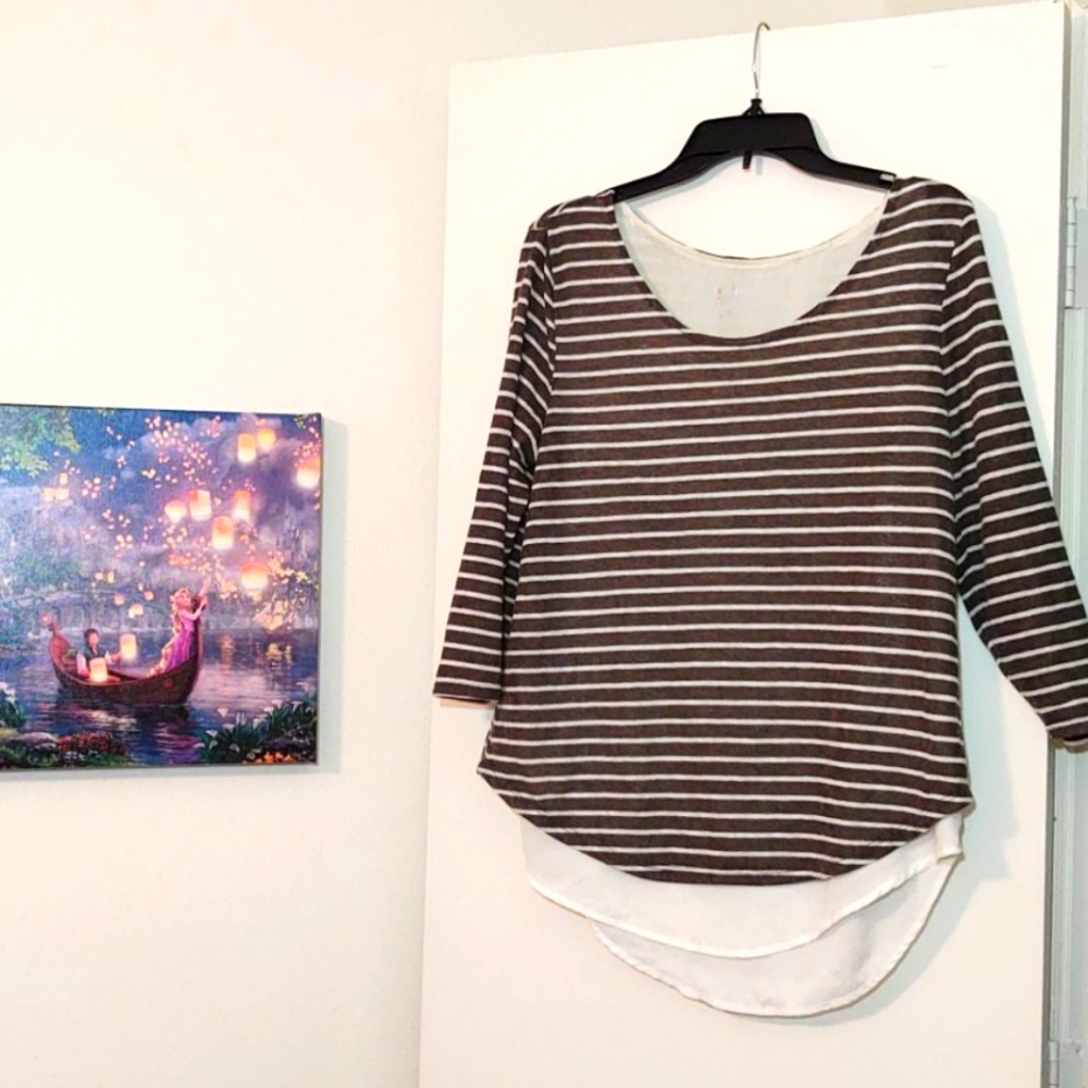 New York and Company blouse/top
